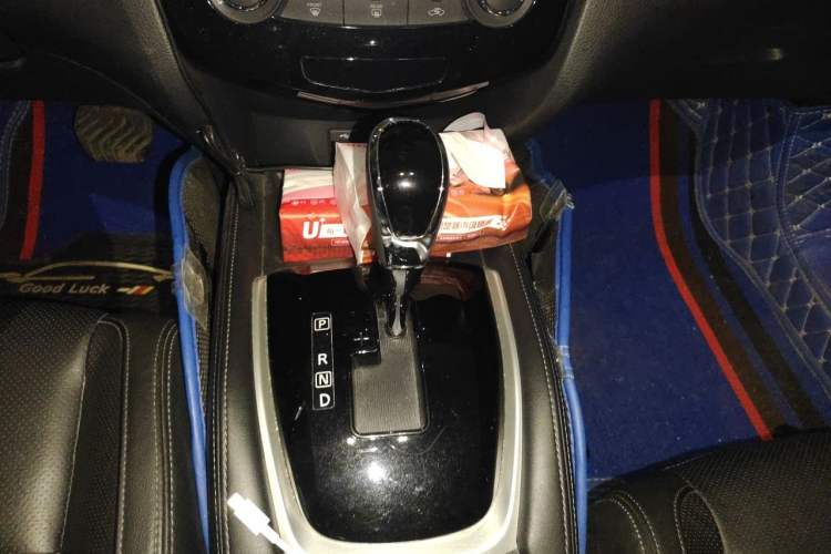 Used Nissan X-Trail 2017 2.0L CVT Comfort Edition 2WD Gear Lever