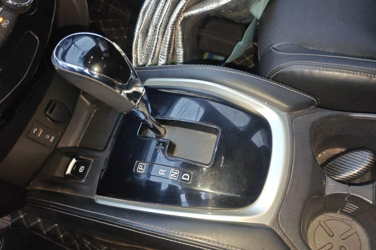 Used Nissan X-Trail 2017 2.5L CVT Leading Edition 4WD Gear Lever