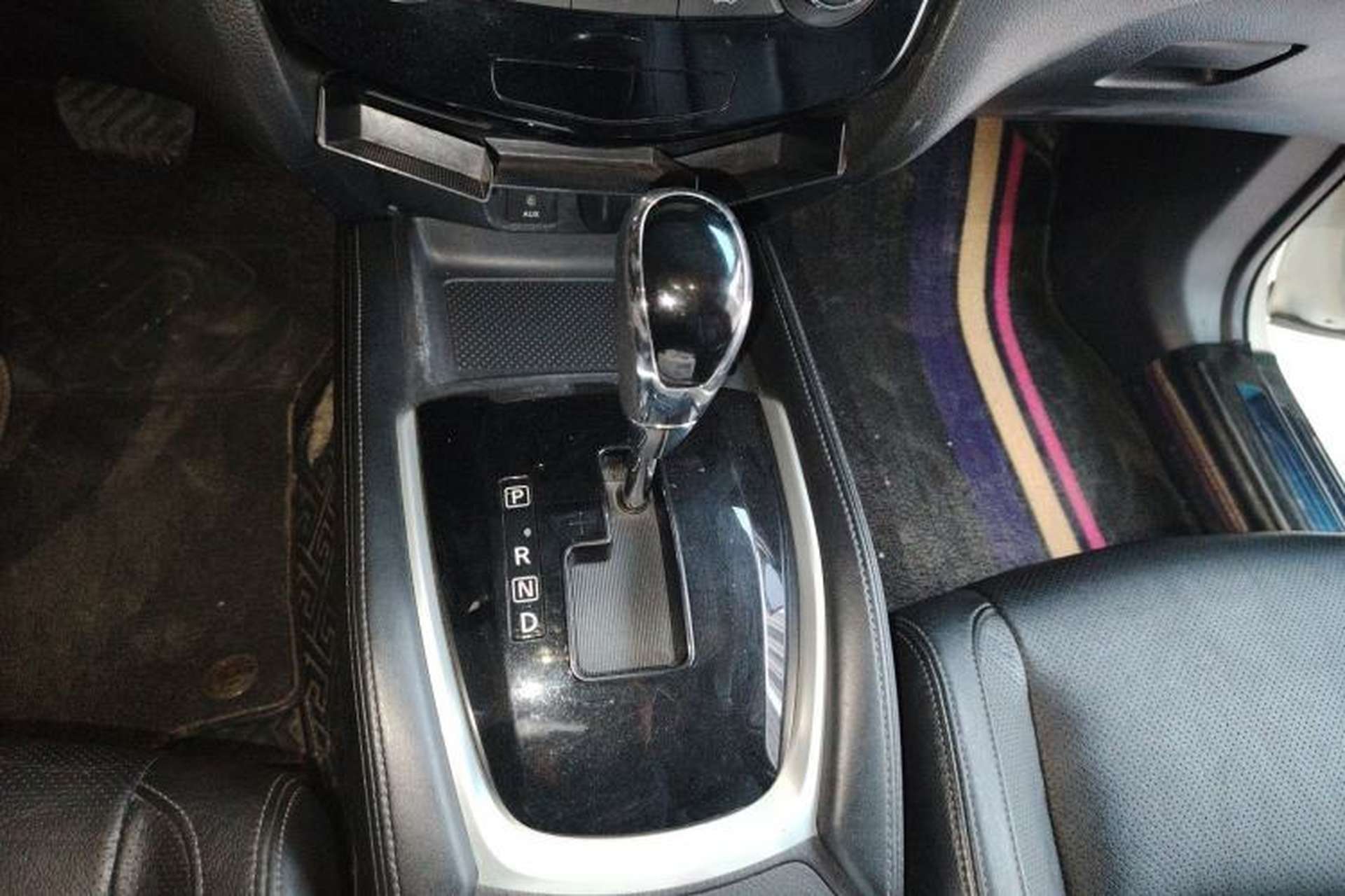 Used Nissan X-Trail 2017 2.0L CVT Comfort Edition 2WD Gear Lever