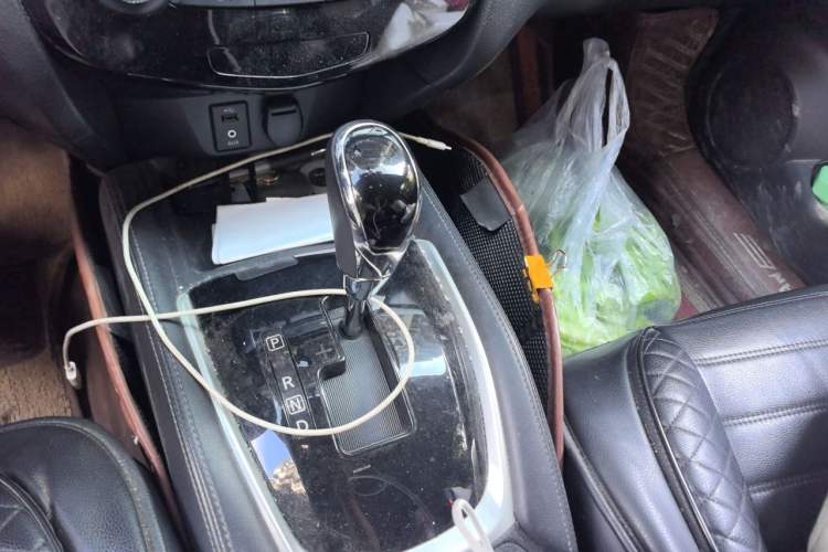 Used Nissan X-Trail 2017 2.0L CVT Comfort Edition 2WD Gear Lever