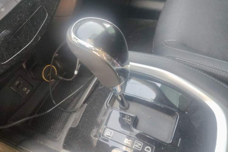Used Nissan X-Trail 2017 2.0L CVT Comfort Edition 2WD Gear Lever