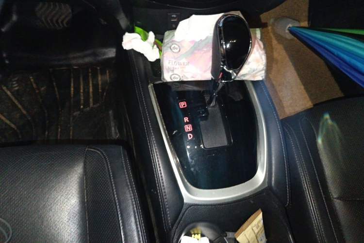 Used Nissan X-Trail 2017 2.0L CVT Comfort Edition 2WD Gear Lever