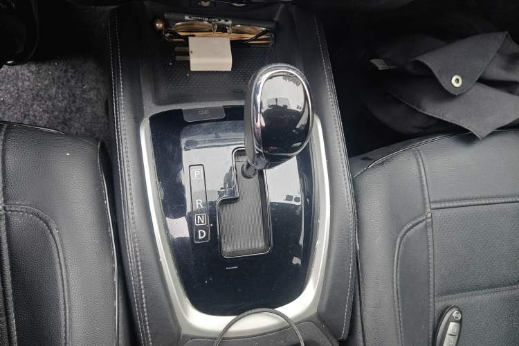 Used Nissan X-Trail 2017 2.0L CVT Comfort Edition 2WD Gear Lever