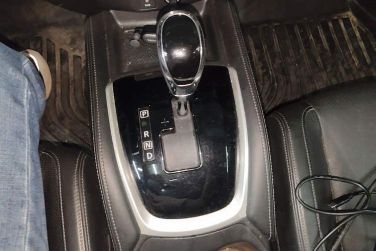 Used Nissan X-Trail 2017 2.0L CVT Comfort Edition 2WD Gear Lever