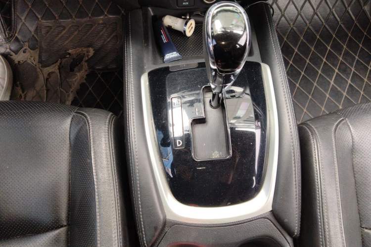 Used Nissan X-Trail 2017 2.0L CVT Comfort Edition 2WD Gear Lever