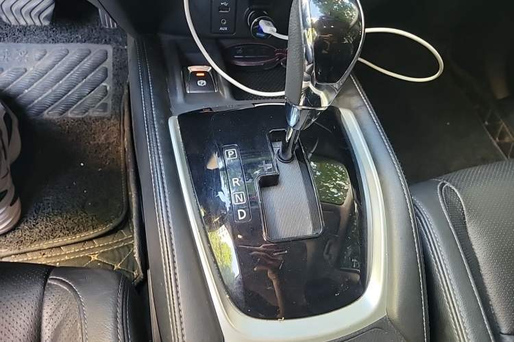 Used Nissan X-Trail 2017 2.5L CVT Leading Edition 4WD Gear Lever