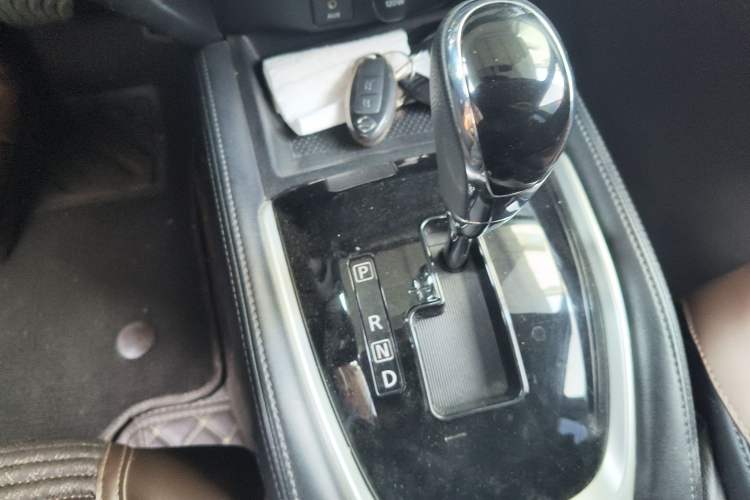 Used Nissan X-Trail 2017 2.0L CVT Comfort Edition 2WD Gear Lever