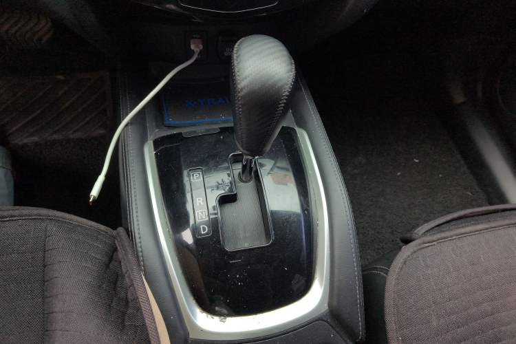 Used Nissan X-Trail 2017 2.0L CVT Comfort Edition 2WD Gear Lever