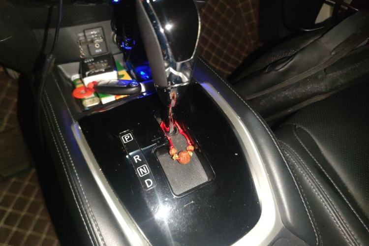 Used Nissan X-Trail 2017 2.0L CVT Fashion Edition 2WD Gear Lever