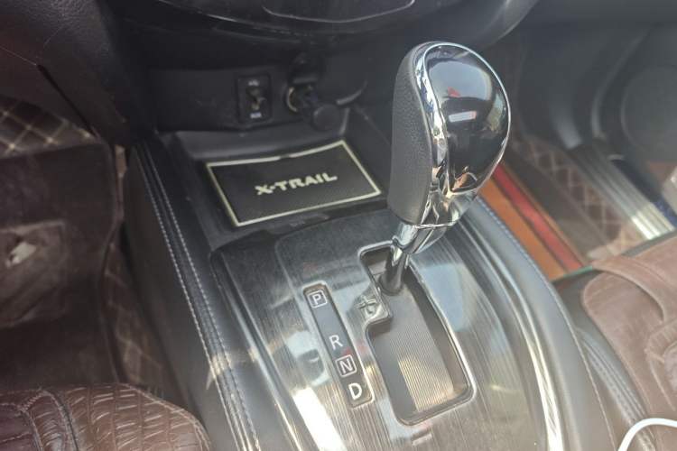Used Nissan X-Trail 2017 2.0L CVT Comfort Edition 2WD Gear Lever