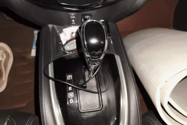 Used Nissan X-Trail 2017 2.0L CVT Comfort Edition 2WD Gear Lever
