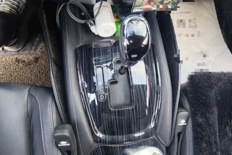 Used Nissan X-Trail 2017 2.0L CVT Comfort Edition 2WD Gear Lever