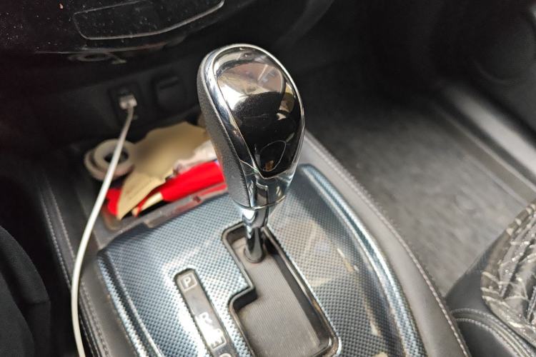 Used Nissan X-Trail 2017 2.0L CVT Comfort Edition 2WD Gear Lever