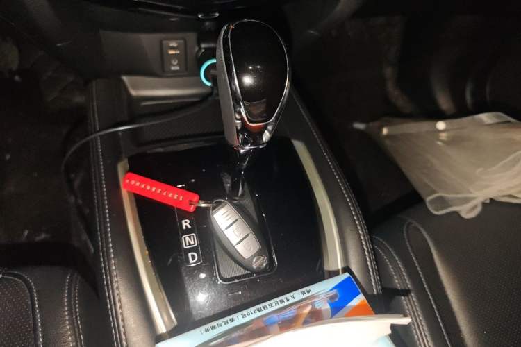 Used Nissan X-Trail 2017 2.0L CVT Smart Enjoyment Version 2WD Gear Lever