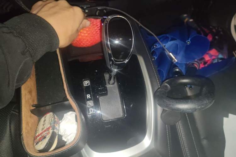 Used Nissan X-Trail 2017 2.0L CVT Comfort Edition 2WD Gear Lever