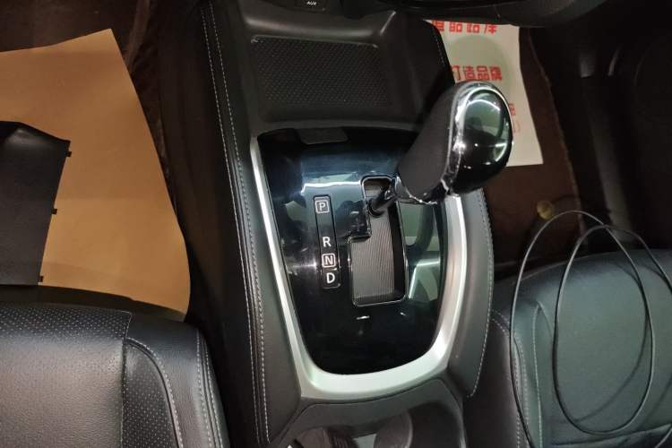 Used Nissan X-Trail 2017 2.0L CVT Comfort Edition 2WD Gear Lever