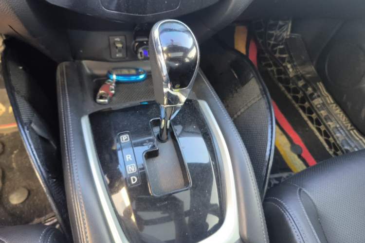 Used Nissan X-Trail 2017 2.0L CVT Comfort Edition 2WD Gear Lever