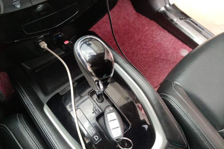 Used Nissan X-Trail 2017 2.0L CVT Comfort Edition 2WD Gear Lever