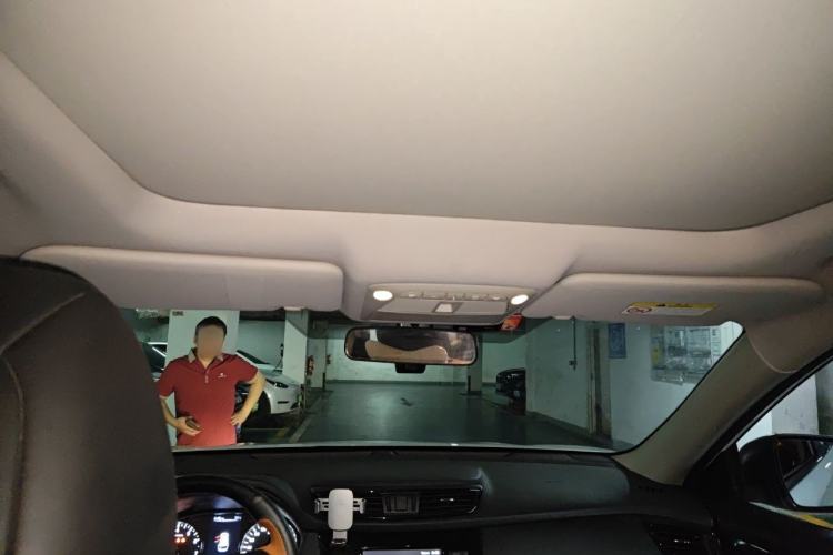 Used Nissan X-Trail 2017 2.5L CVT Leading Edition 4WD Headliner