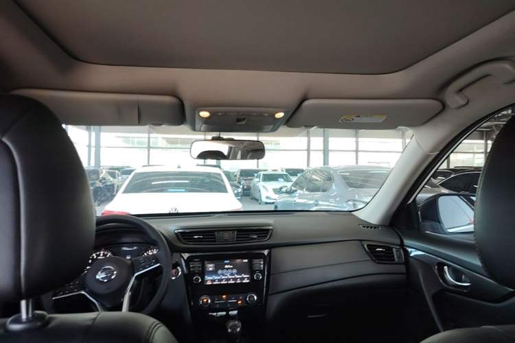 Used Nissan X-Trail 2017 2.0L CVT 7-Seater Comfort Edition 2WD Headliner