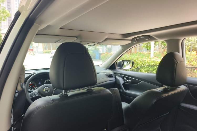 Used Nissan X-Trail 2017 2.0L CVT Comfort Edition 2WD Headliner
