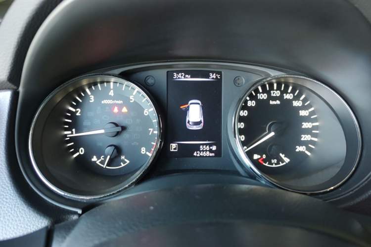 Used Nissan X-Trail 2017 2.0L CVT Comfort Edition 2WD Instrument Cluster