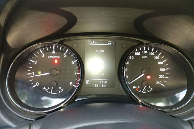 Used Nissan X-Trail 2017 2.5L CVT Luxury Edition 4WD Instrument Cluster