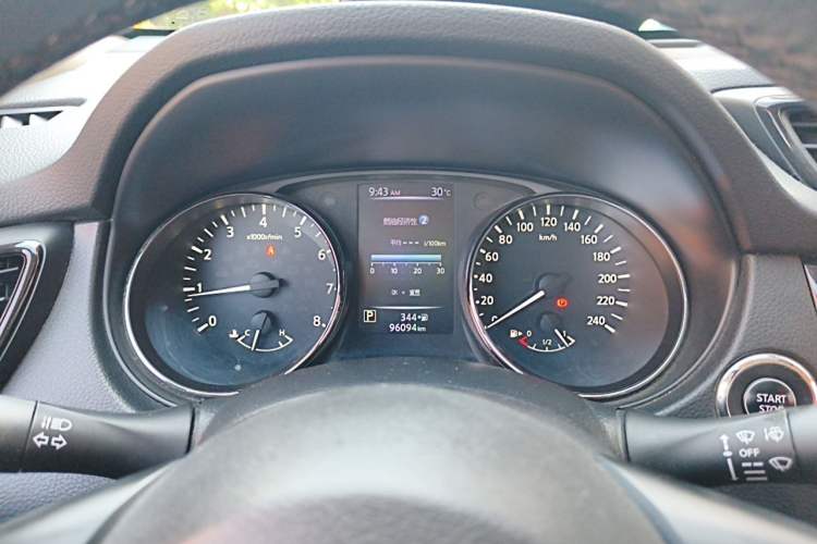 Used Nissan X-Trail 2017 2.5L CVT Leading Edition 4WD Instrument Cluster