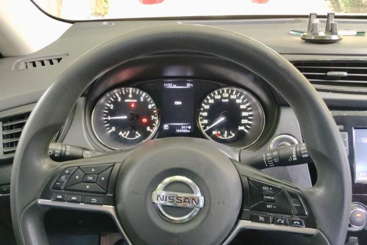 Used Nissan X-Trail 2017 2.0L CVT Comfort Edition 2WD Instrument Cluster