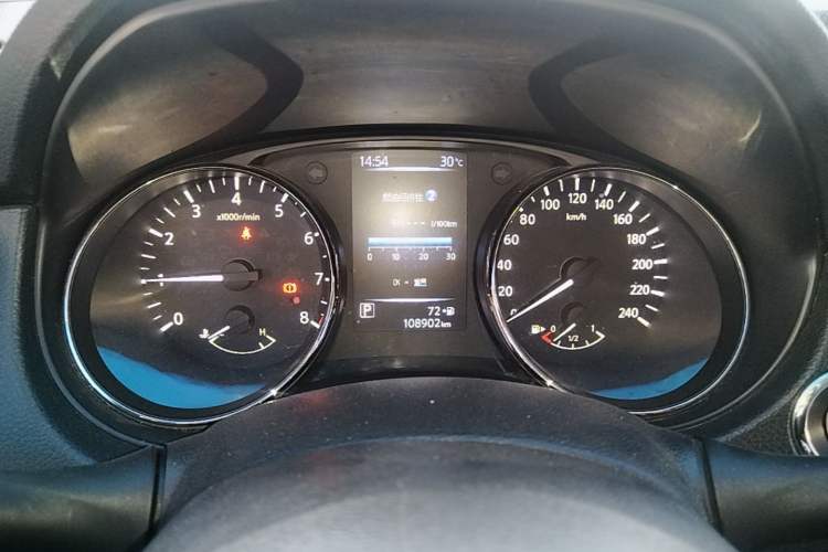 Used Nissan X-Trail 2017 2.0L CVT 7-Seater Comfort Edition 2WD Instrument Cluster