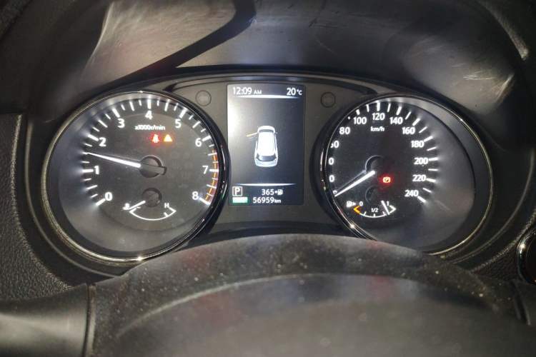 Used Nissan X-Trail 2017 2.5L CVT Luxury Edition 4WD Instrument Cluster