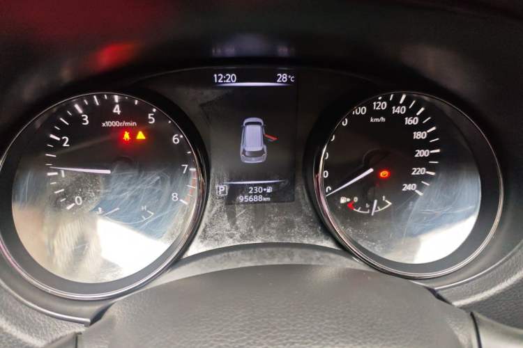 Used Nissan X-Trail 2017 2.5L CVT Leading Edition 4WD Instrument Cluster
