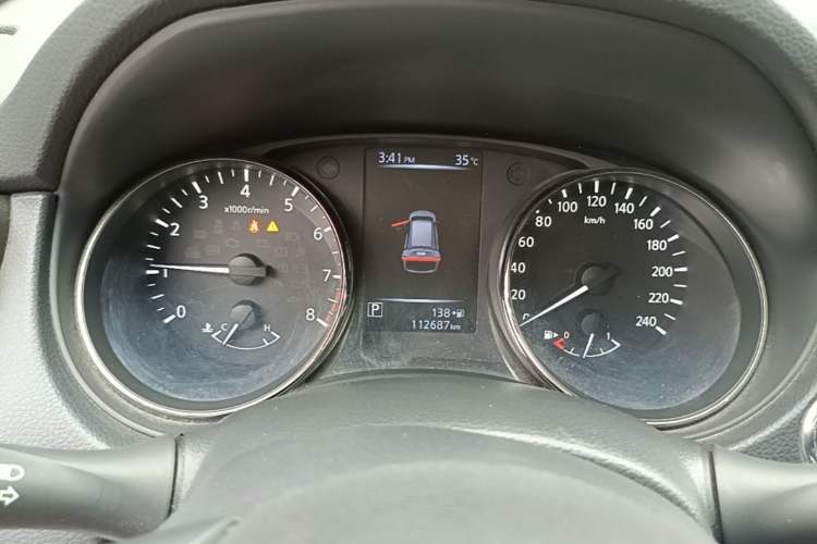 Used Nissan X-Trail 2017 2.0L CVT 7-Seater Comfort Edition 2WD Instrument Cluster