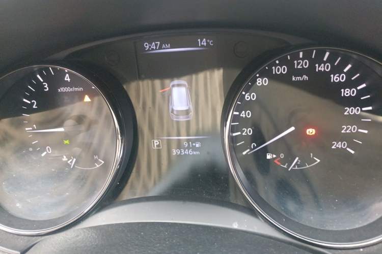 Used Nissan X-Trail 2017 2.5L CVT Leading Edition 4WD Instrument Cluster