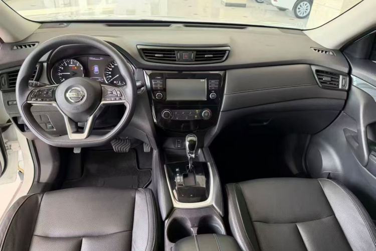 Used Nissan X-Trail 2017 2.0L CVT Comfort Edition 2WD Interior 1