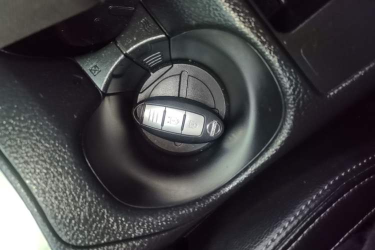 Used Nissan X-Trail 2017 2.0L CVT Comfort Edition 2WD Interior 1