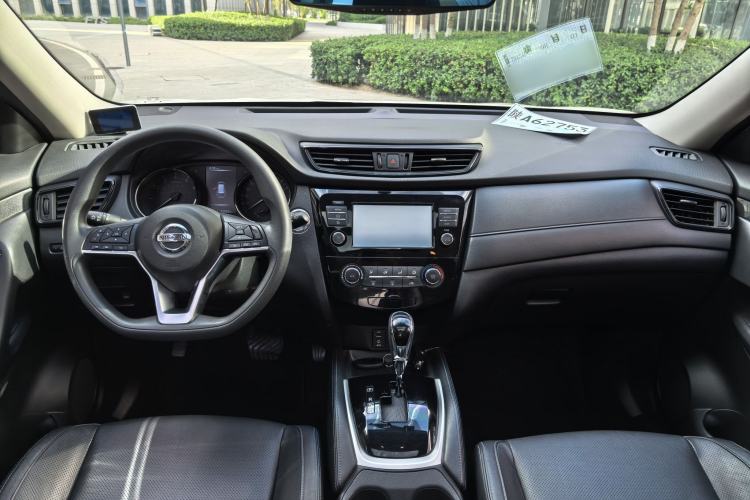 Used Nissan X-Trail 2017 2.0L CVT Comfort Edition 2WD Interior 2