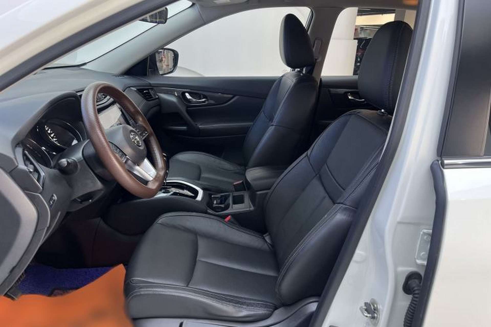 Used Nissan X-Trail 2017 2.0L CVT Comfort Edition 2WD Interior 2