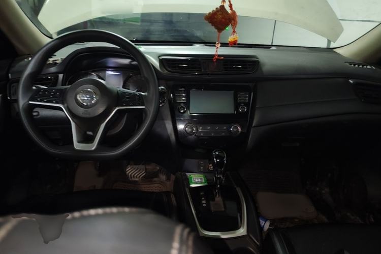 Used Nissan X-Trail 2017 2.0L CVT Comfort Edition 2WD Interior 2