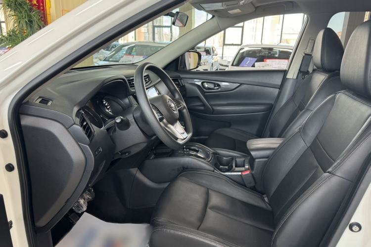Used Nissan X-Trail 2017 2.0L CVT Comfort Edition 2WD Interior 2