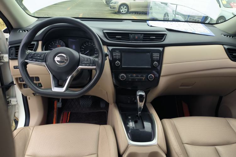 Used Nissan X-Trail 2017 2.0L CVT Comfort Edition 2WD Interior 2