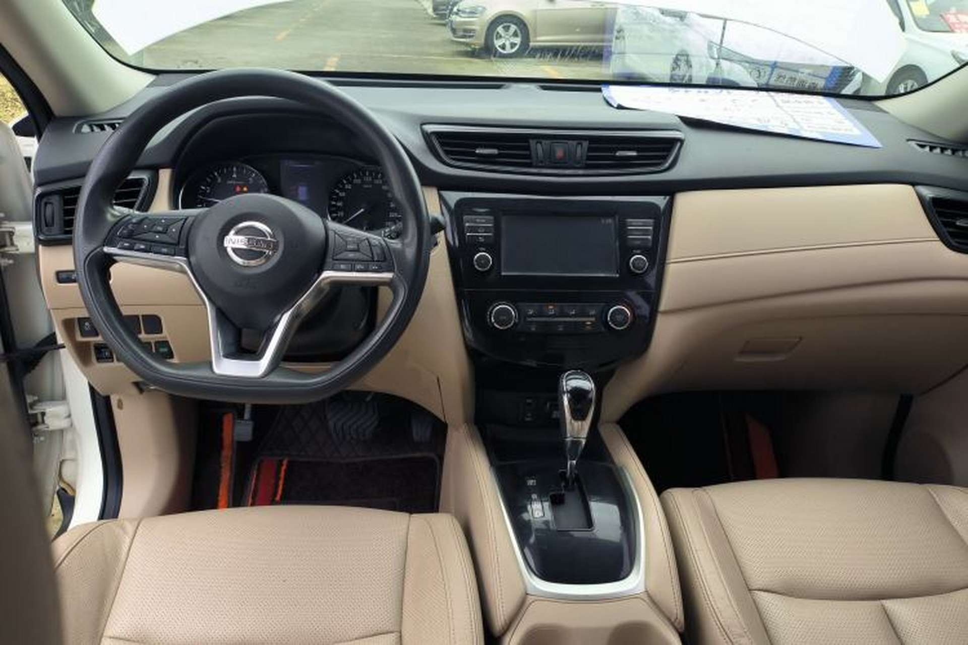 Used Nissan X-Trail 2017 2.0L CVT Comfort Edition 2WD Interior 2