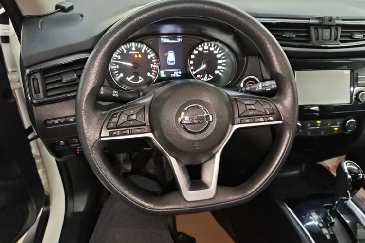 Used Nissan X-Trail 2017 2.0L CVT Comfort Edition 2WD Interior 2