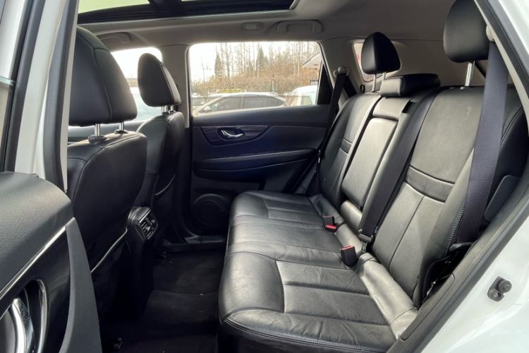 Used Nissan X-Trail 2017 2.0L CVT Comfort Edition 2WD Interior 3