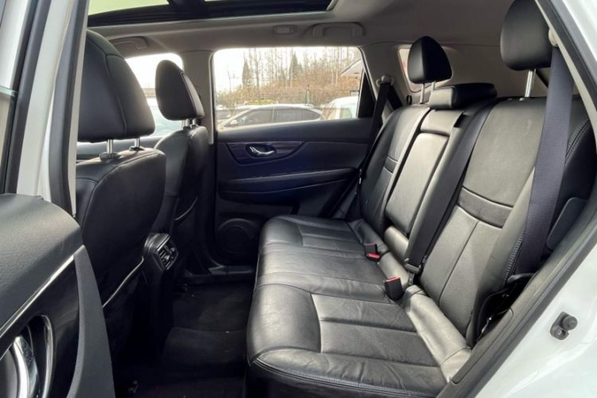 Used Nissan X-Trail 2017 2.0L CVT Comfort Edition 2WD Interior 3