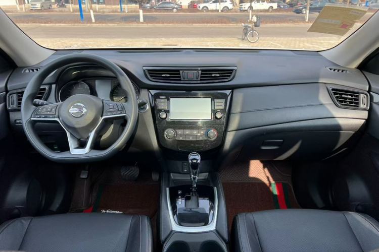 Used Nissan X-Trail 2017 2.0L CVT Comfort Edition 2WD Interior 3