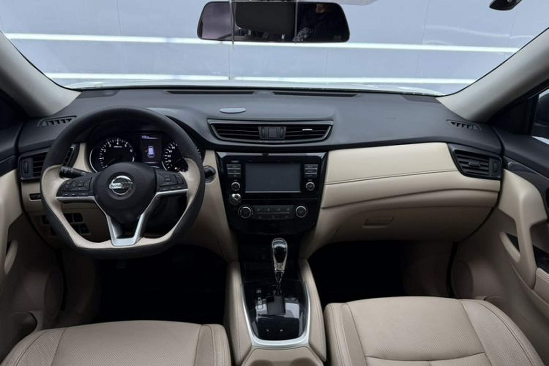 Used Nissan X-Trail 2017 2.0L CVT Comfort Edition 2WD Interior 5