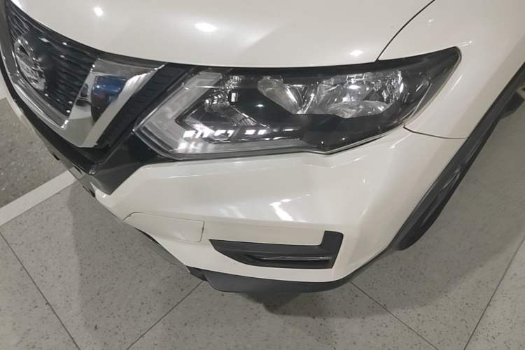 Used Nissan X-Trail 2017 2.5L CVT Luxury Edition 4WD Left Front Headlight