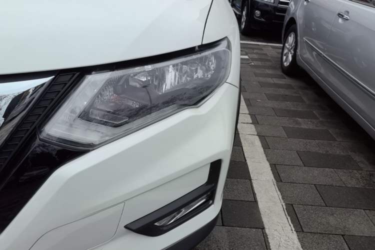 Used Nissan X-Trail 2017 2.0L CVT Comfort Edition 2WD Left Front Headlight