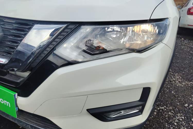 Used Nissan X-Trail 2017 2.0L CVT Comfort Edition 2WD Left Front Headlight